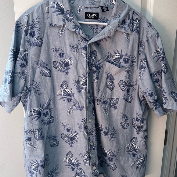 NWOT Men's Hawaiian Shirt - Picture 1 of 4